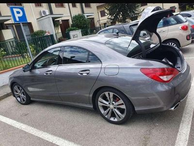 Mercedes CLA200