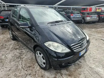 Usata Mercedes A160 Elegance 95 CV (69 kW) 2011 Nero metallizzato Coupé
