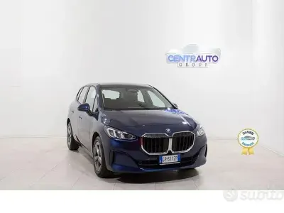 Begagnad BMW 218 Efficient Dynamics 150 HK (110 kW) 2023 Blå Kombi