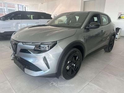 Nuova Alfa Romeo Junior 136 CV (100 kW) 2026 Grigio SUV