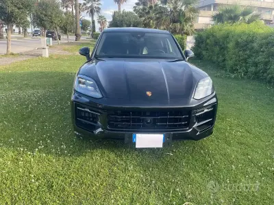 Usata Porsche Cayenne 353 CV (259 kW) 2023 Nero SUV