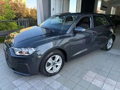 Usata Audi A1 Sportback Business 110 CV (80 kW) 2023 Grigio Utilitaria