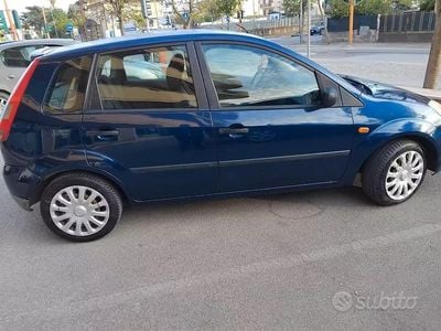 Occasion Ford Fiesta 68 ch (50 kW) 2003 Citadine