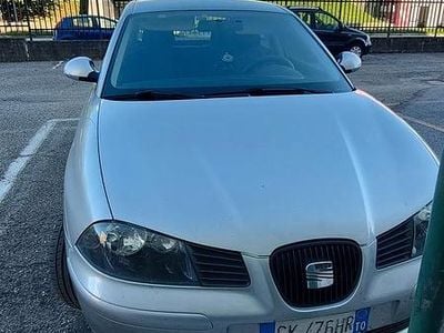 Usata Seat Ibiza 101 CV (74 kW) 2003 Grigio Berlina