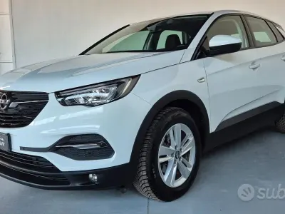 Usata Opel Grandland X Ultimate 131 CV (96 kW) 2021 Bianco SUV