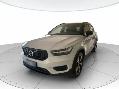 Usata Volvo XC40 R-Design 179 CV (131 kW) 2022 Bianco SUV