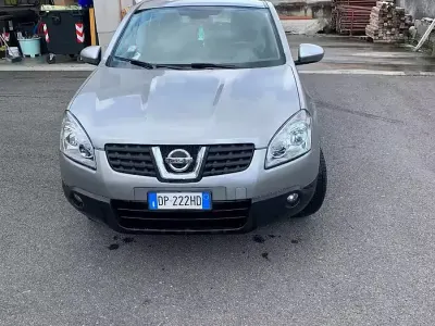 Usata Nissan Qashqai 150 CV (110 kW) 2008 Grigio SUV