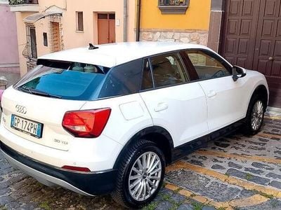 Usata Audi Q2 Design 116 CV (85 kW) 2019 Bianco SUV