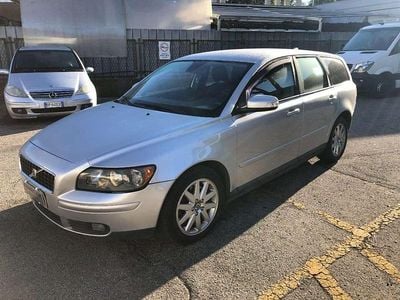 Usata Volvo V50 Momentum 136 CV (100 kW) 2007 Argento Station wagon