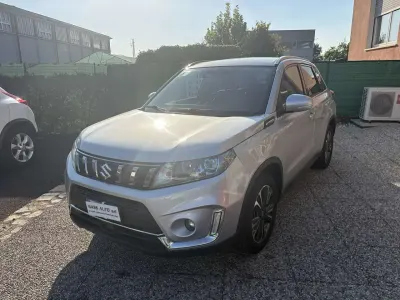 Usata Suzuki Vitara 140 CV (102 kW) 2019 Argento SUV