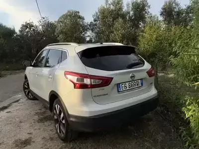 Usata Nissan Qashqai 115 CV (84 kW) 2016 Bianco SUV