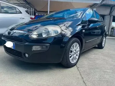 Usata Fiat Punto Evo 75 CV (55 kW) 2011 Nero Utilitaria