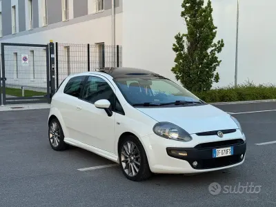 Usata Fiat Punto Evo Abarth 105 CV (77 kW) 2011 Bianco Utilitaria