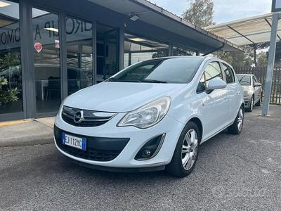 Usata Opel Corsa Club 86 CV (63 kW) 2011 Bianco Berlina