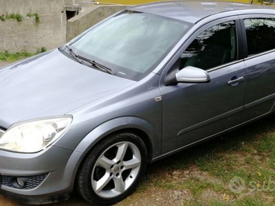usata Opel Astra 1.7 cdti cosmo
