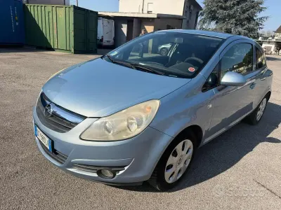 Usata Opel Corsa Sport 75 CV (55 kW) 2008 Blu Utilitaria