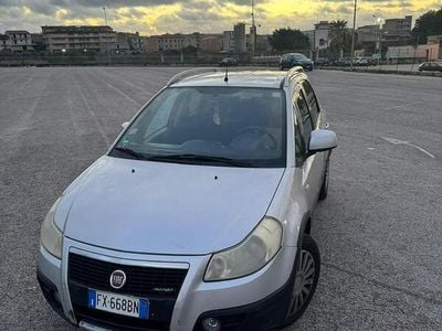 Usata Fiat Sedici 120 CV (88 kW) 2009 Grigio SUV