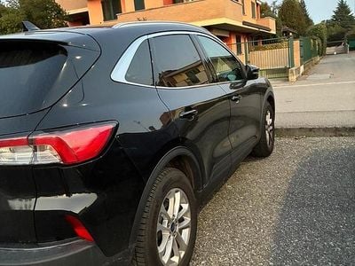 Usata Ford Kuga 120 CV (88 kW) 2020 Nero SUV