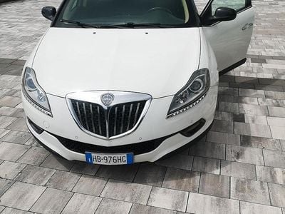 Usata Lancia Delta 120 CV (88 kW) 2009 Bianco Utilitaria
