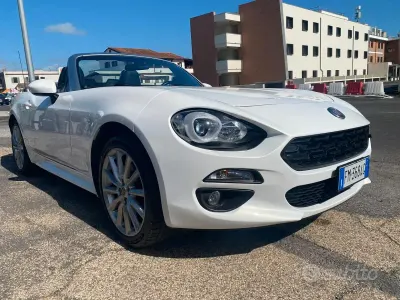 Usado Fiat 124 Spider Lusso 140 HP (102 kW) 2017 Branco Cabrios