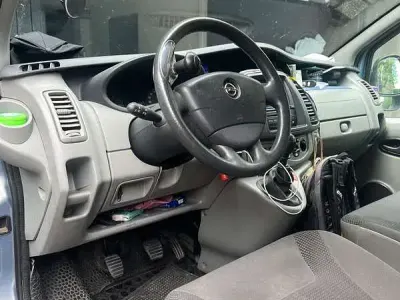 Usata Opel Vivaro 118 CV (86 kW) 2011 Grigio Monovolume