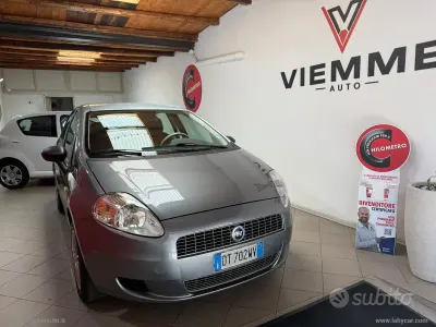 Usata Fiat Grande Punto Dynamic 77 CV (56 kW) 2009 Other Utilitaria