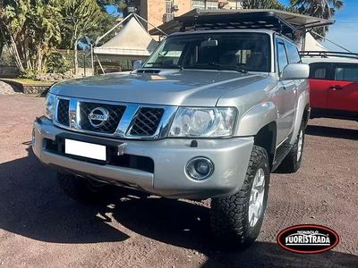 Usata Nissan Patrol 160 CV (117 kW) 2006 Argento SUV