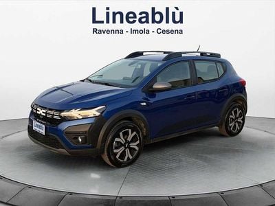 Usata Dacia Sandero Essentiel 101 CV (74 kW) 2023 Blu/azzurro Utilitaria