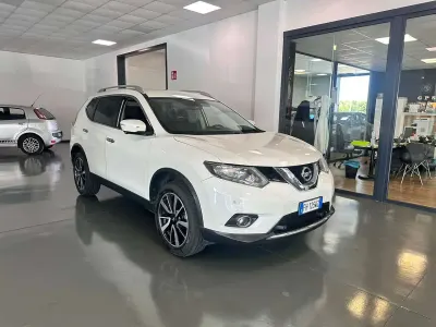 Usata Nissan X-Trail Acenta Premium 131 CV (96 kW) 2017 Bianco SUV