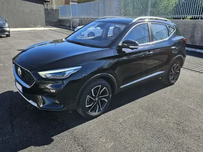 Usata MG ZS Luxury 106 CV (77 kW) 2024 Nero SUV