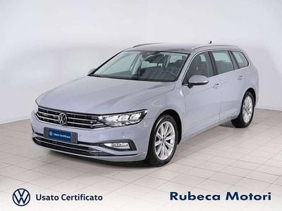 Usata VW Passat Business 150 CV (110 kW) 2023 Grigio Station wagon