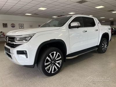 Usata VW Amarok Aventura 241 CV (177 kW) 2023 Bianco Pick-up