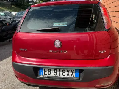 Usata Fiat Punto Evo Emotion 69 CV (50 kW) 2010 Rosso Utilitaria