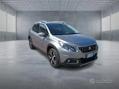 Usata Peugeot 2008 Allure 131 CV (96 kW) 2019 Grigio SUV