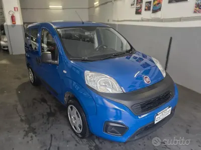 Gebraucht Fiat Qubo Trekking 70 PS (51 kW) 2018 Blau Van / Kleinbus