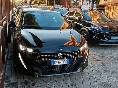 Usata Peugeot 208 Active 75 CV (55 kW) 2023 Nero Utilitaria
