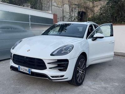 Porsche Macan Turbo