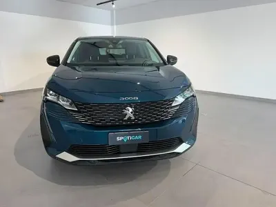 Usata Peugeot 3008 Allure 131 CV (96 kW) 2021 Blu celebes SUV