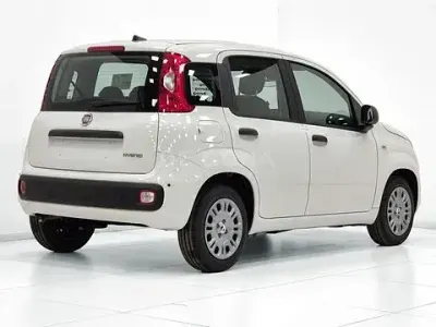 Ny Fiat Panda Icon 65 HK (47 kW) 2026 Vit Halvkombi