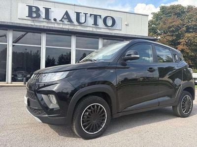 Mahindra KUV100