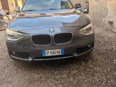 Usata BMW 116 116 CV (85 kW) 2012 Grigio Utilitaria