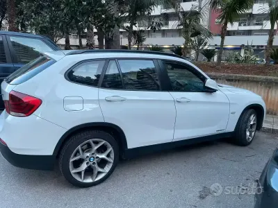Begagnad BMW X1 2010 Vit SUV