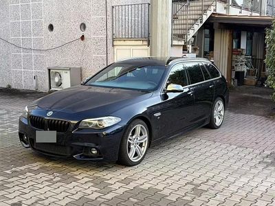 Usata BMW 525 Comfort Edition 218 CV (160 kW) 2016 Blu Station wagon