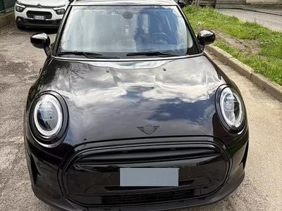 Begagnad Mini ONE Classic 102 HK (75 kW) 2022 Svart Halvkombi