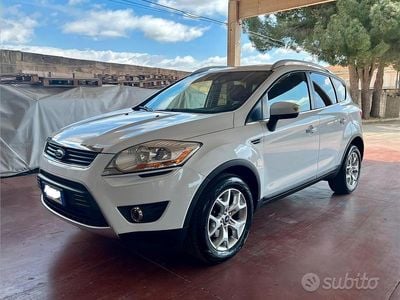 Usata Ford Kuga 140 CV (102 kW) 2011 Bianco SUV