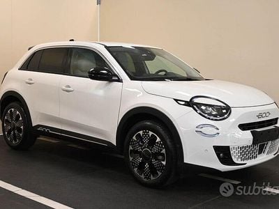Usata Fiat 600 100 CV (73 kW) 2024 Bianco Berlina