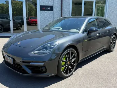 Usata Porsche Panamera S E-Hybrid Sport Turismo 680 CV (500 kW) 2018 Grigio Utilitaria