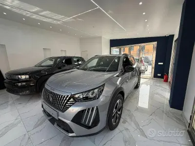Nuova Peugeot 2008 Allure 145 CV (106 kW) 2025 Grigio SUV