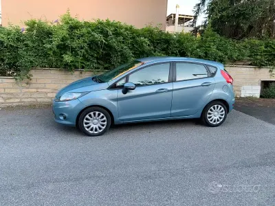Usata Ford Fiesta Titanium 97 CV (71 kW) 2010 Berlina