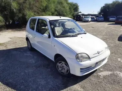 Usata Fiat 600 54 CV (39 kW) 2007 Utilitaria